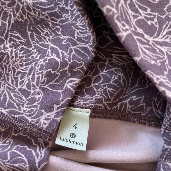Lululemon Align 25” Purple Floral Leggings Pants Sz 4 - Picture 3 of 3